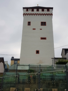 Der Weiße Turm im Zentrum von Weißenthurm - Martina Wagner Immobilien