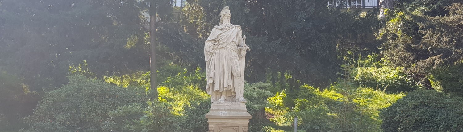 Barbarossa Statue Sinzig - Martina Wagner Immobilien